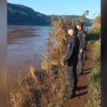 El Soberbio: Despliegan lanchas y buzos en el río Uruguay para ubicar al pescador desaparecido