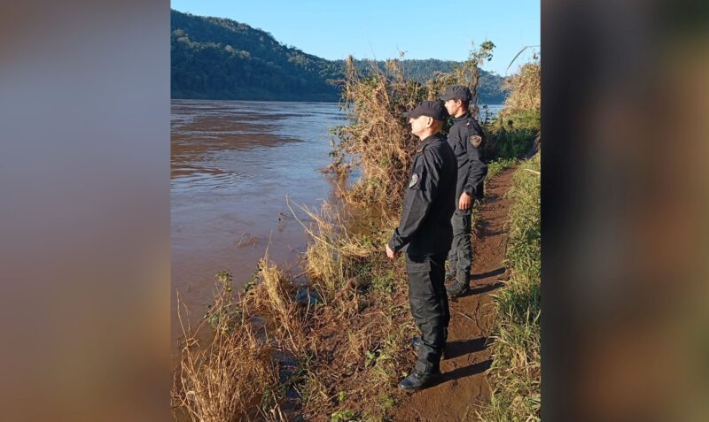 busqueda joven rio Uruguay El Soberbio Puerto Paraiso