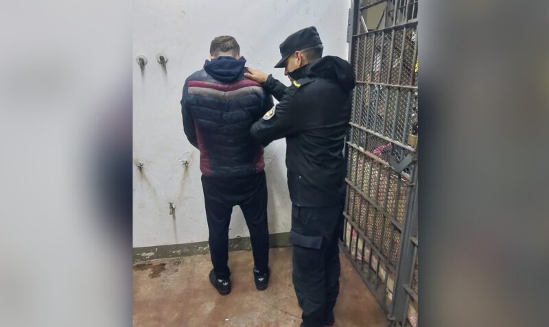 Apóstoles detenido machete comisaría tercera amenazas