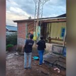 Un adolescente de 16 años falleció electrocutado al subir a una torre de agua