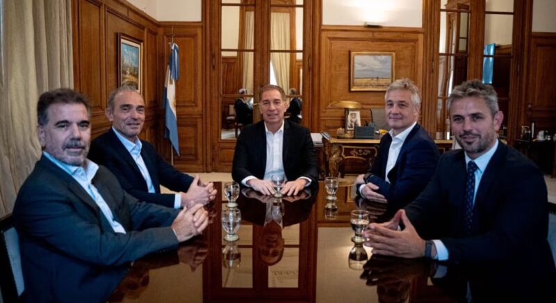 cumbre PRO La Libertad Avanza Macri Karina Milei