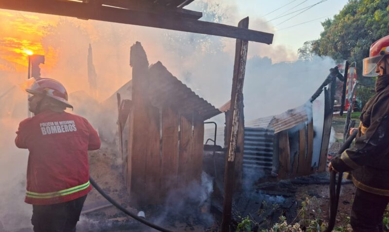 incendio casa Obera alcohol encendedor