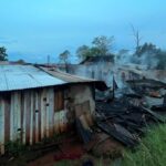 Fuego descontrolado destruyó una casa y siete unidades de alquiler sobre la calle Guayaba