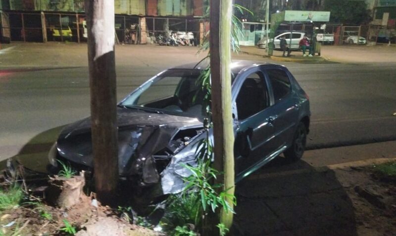 choque Posadas Tacuarí Odonetto Peugeot 206