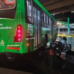 POSADAS: Un motociclista chocó contra un colectivo en el acceso a la Transferencia UNaM y de milagro no hubo heridos