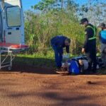 LEANDRO N. ALEM: Un motociclista terminó hospitalizado tras ser colisionado por una camioneta que escapó del lugar